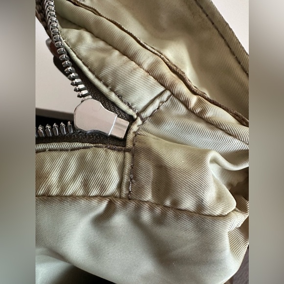 Authentic Louis Vuitton Damier Geant Acrobat Waist Bag Terre (COA Included) - Picture 15 of 15